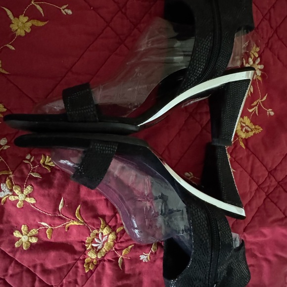 Onex Sz 6 Elegant Black Women's Heels EUC😊😊 - Picture 4 of 13